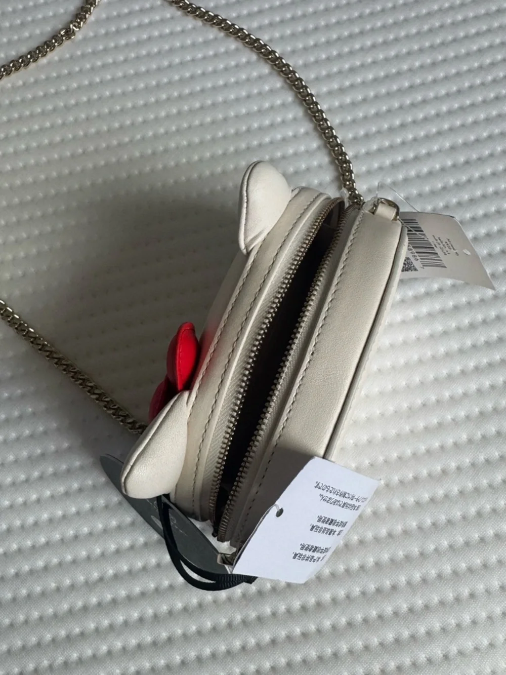 kate spade x Hello Kitty Crossbody - Picture 11 of 13